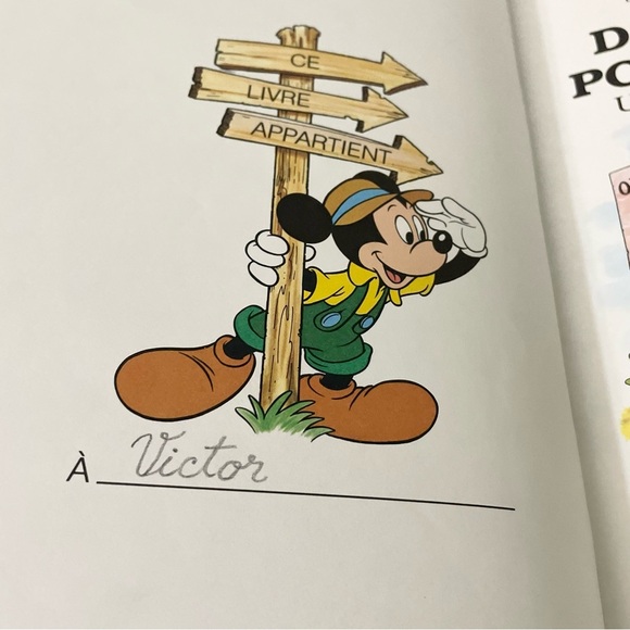 Disney's French Donald Et La Police Montée Une Aventure Au Canada Book - Picture 12 of 16